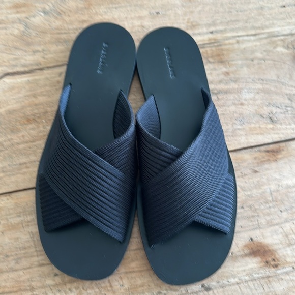 🖤 Everlane Day Crossover Sandals – Black ReKnit (Size 8.5) - Picture 6 of 10